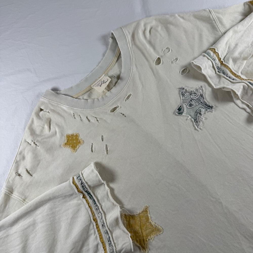 Artistic Works by Lu Women's Size M Cream Distressed Star Patchwork Sweatshirt